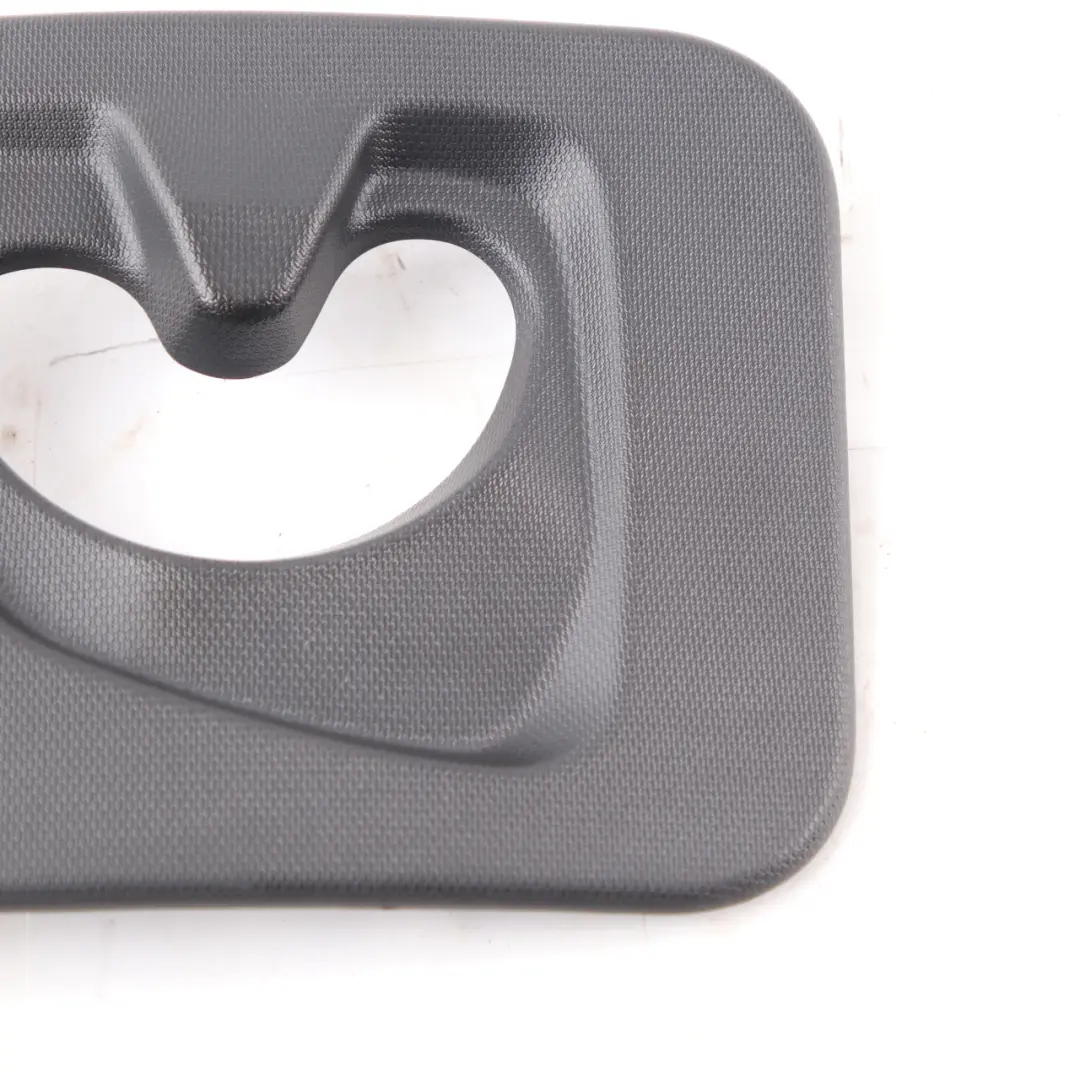 Perchero Trasero Interior Izquierdo Negro 7333467 para BMW X1 F48 con número de pieza 7378633 BMW X1 F48 Perchero Trasero Interior Izquierdo Negro 7333467 - SKU 7378633 - Número de pieza 7378633