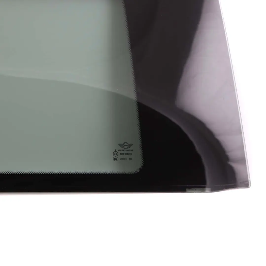 Lunette Arrière Latérale Teintée Noire Fixe Côté Droit pour Mini Cooper F56 à propos du numéro de pièce 7378672 Mini Cooper F56 Lunette Arrière Latérale Teintée Noire Fixe Côté Droit - SKU 7378672 - Numéro de pièce 7378672