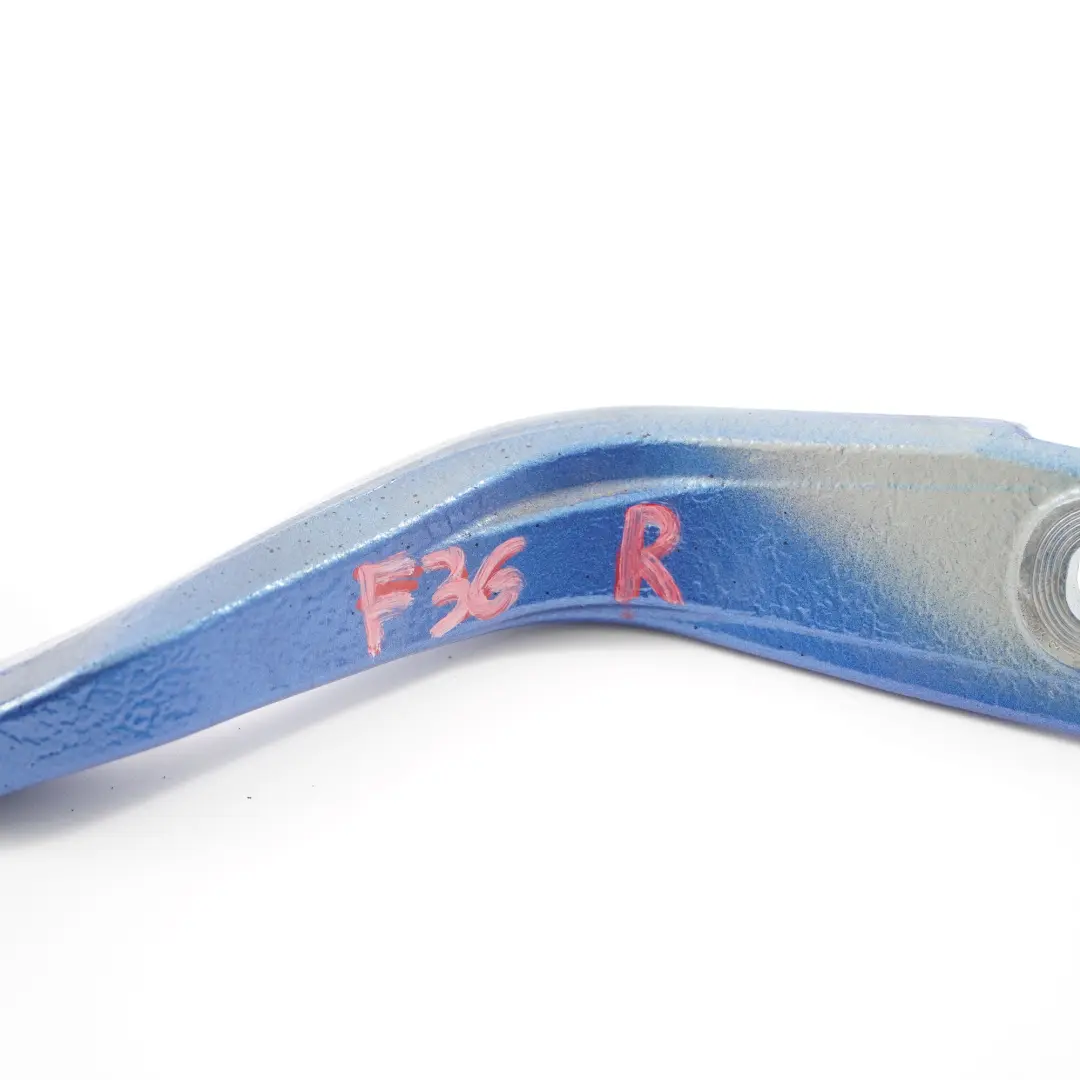 Cerniera portellone posteriore destro Estoril Blue - B45 7314608 per BMW F36 con numero di parte 7378802 BMW F36 Cerniera portellone posteriore destro Estoril Blue - B45 7314608 - SKU 7378802-EB - Numero di parte 7378802