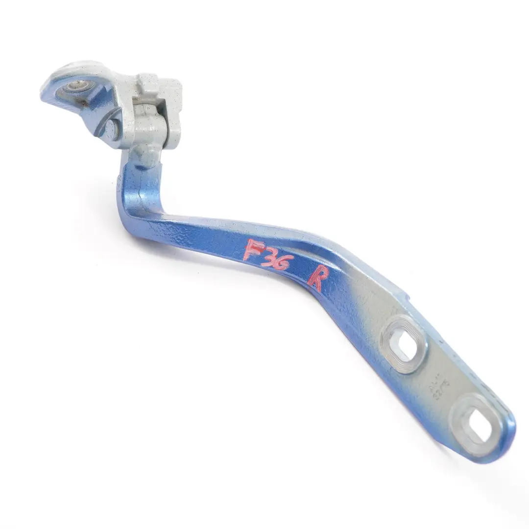 Cerniera portellone posteriore destro Estoril Blue - B45 7314608 per BMW F36 con numero di parte 7378802 BMW F36 Cerniera portellone posteriore destro Estoril Blue - B45 7314608 - SKU 7378802-EB - Numero di parte 7378802