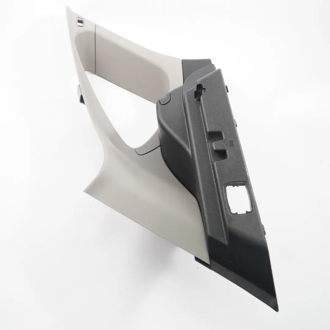 Osłona Wykończenie Słupka Lewa C/D Szare do BMW F45 Active Tourer o numerze 7380235 BMW F45 Active Tourer Osłona Wykończenie Słupka Lewa C/D Szare - SKU 7380235 - Numer Części 7380235