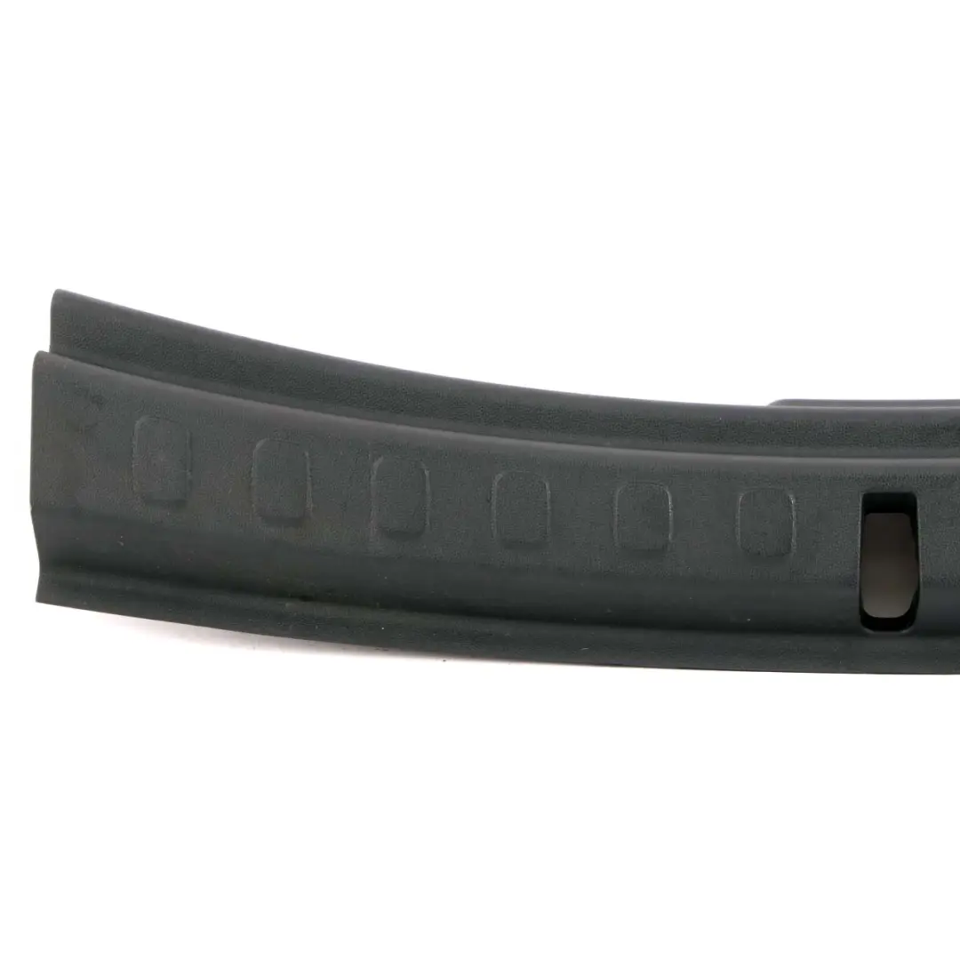 Pokrywa Osłona Progu Bagażnika do Mini F60 Countryman o numerze 7380663 Mini F60 Countryman Pokrywa Osłona Progu Bagażnika - SKU 7380663 - Numer Części 7380663