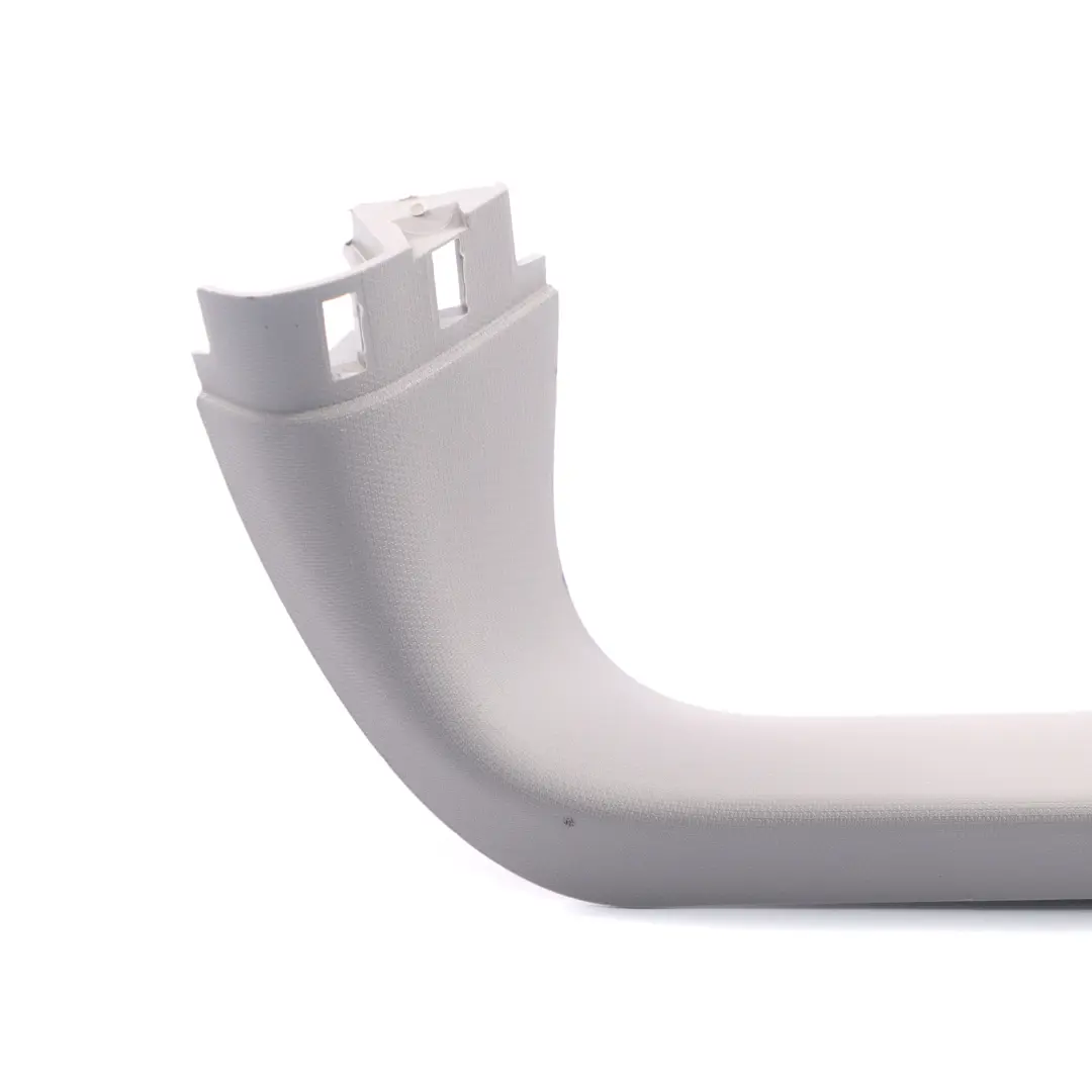 Embellecedor Tapa Maletero Portón Trasero Derecho Everest Gris para BMW F45 con número de pieza 7381042 BMW F45 Embellecedor Tapa Maletero Portón Trasero Derecho Everest Gris - SKU 7381042 - Número de pieza 7381042