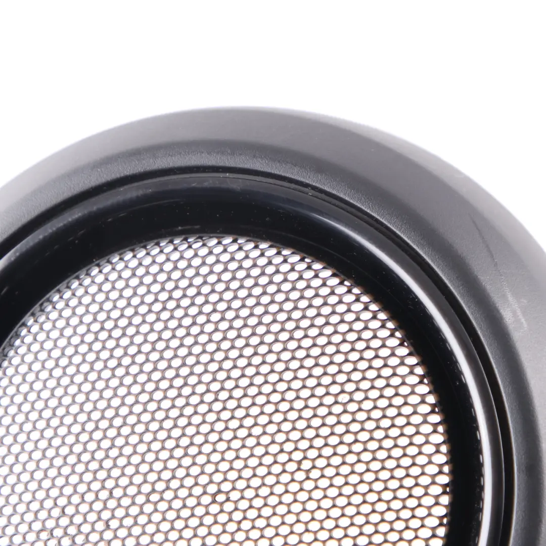 Cubre Altavoz Puerta Trasera Izquierda Negro para Mini Cooper One F55 con número de pieza 7381253 Mini Cooper One F55 Cubre Altavoz Puerta Trasera Izquierda Negro - SKU 7381253 - Número de pieza 7381253