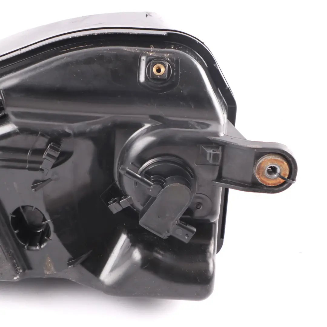 Zbiornik AdBlue Pasywny SCR do BMW G30 G14 o numerze 7381415 BMW G30 G14 Zbiornik AdBlue Pasywny SCR - SKU 7381415 - Numer Części 7381415