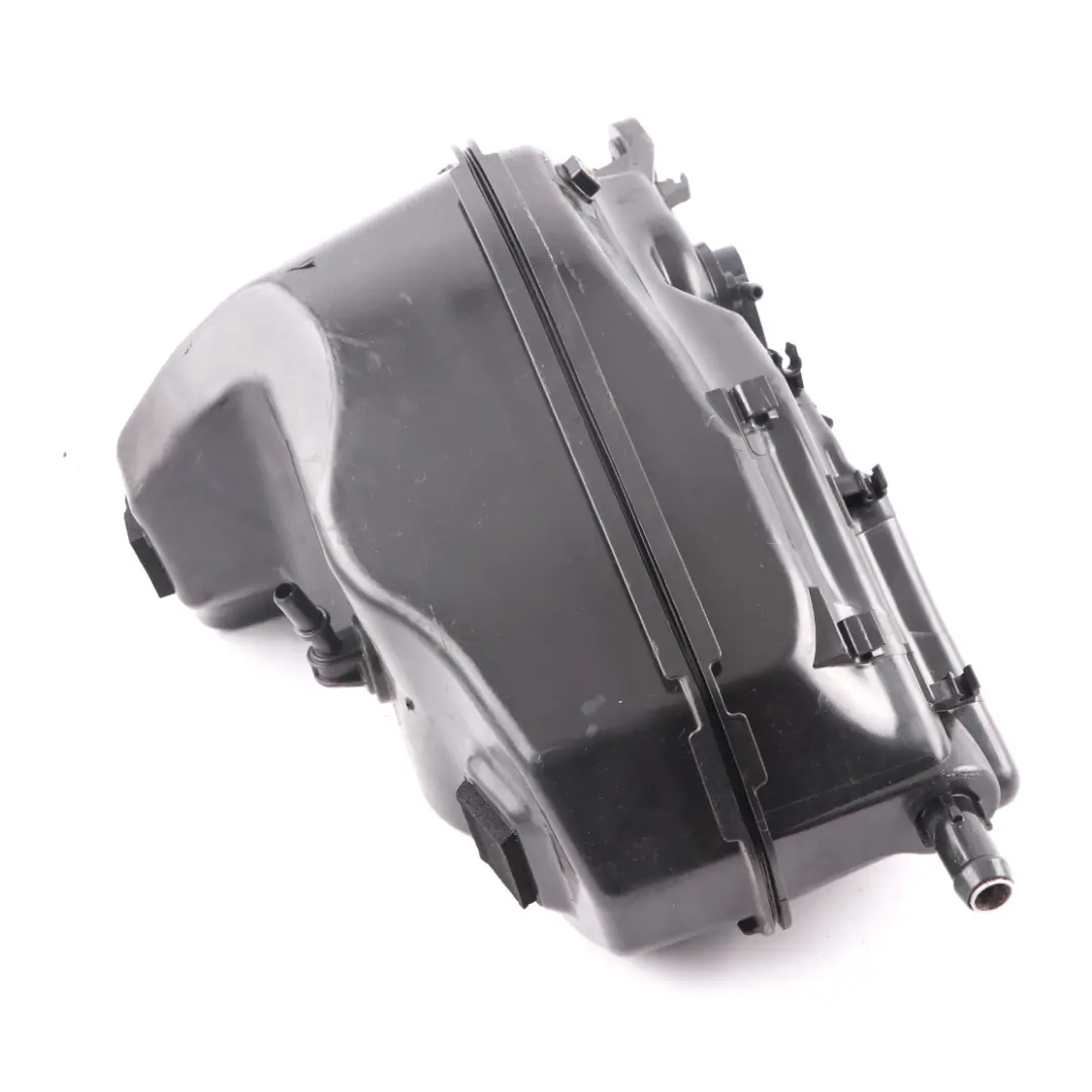 Serbatoio BMW G30 G14 Fluido gasolio AdBlue Serbatoio passivo SCR per con numero di parte 7381415 Serbatoio BMW G30 G14 Fluido gasolio AdBlue Serbatoio passivo SCR - SKU 7381415 - Numero di parte 7381415
