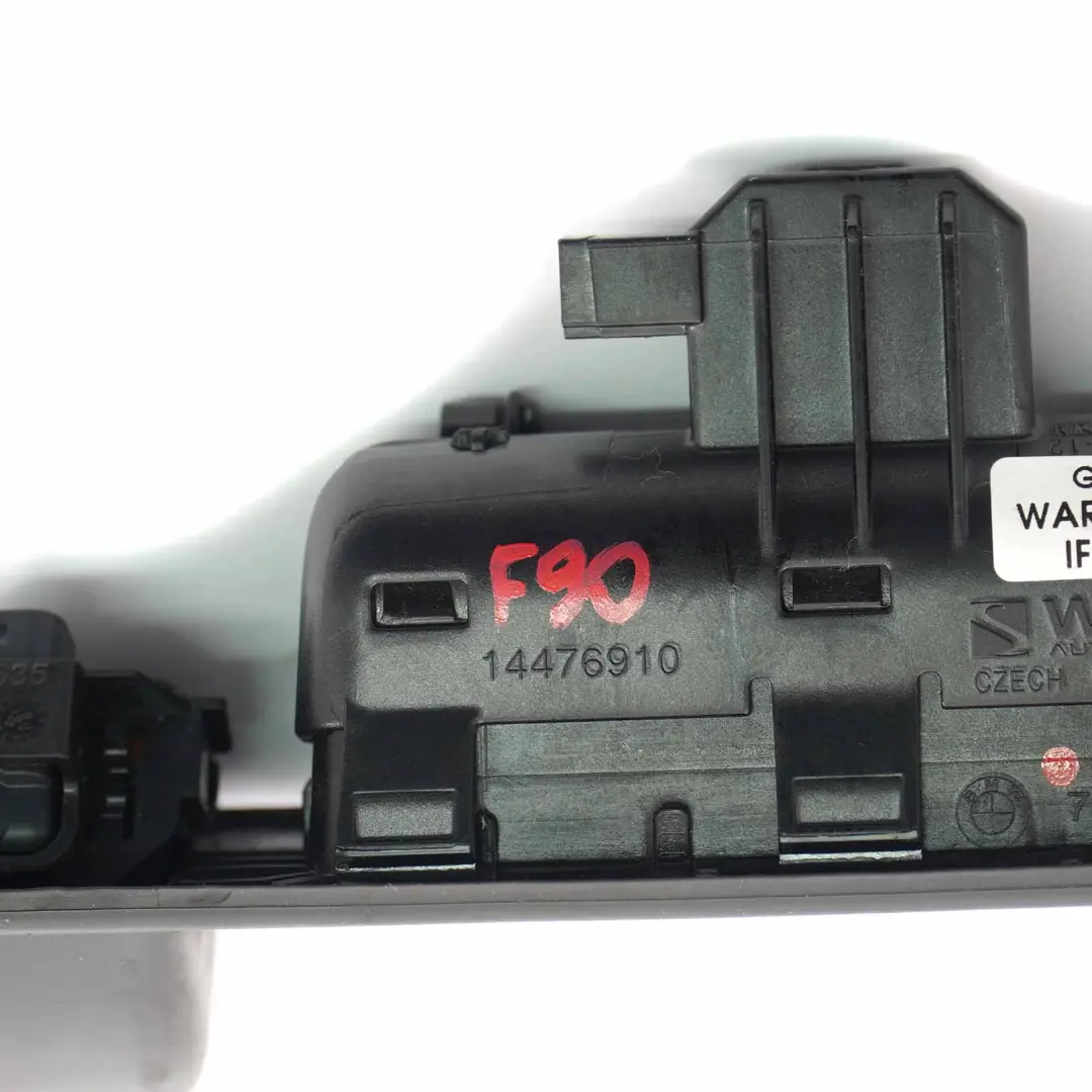 Manija Pulsador Con Cámara para BMW F90 M5 G30 G31 con número de pieza 7381868 BMW F90 M5 G30 G31 Manija Pulsador Con Cámara - SKU 7381868 - Número de pieza 7381868