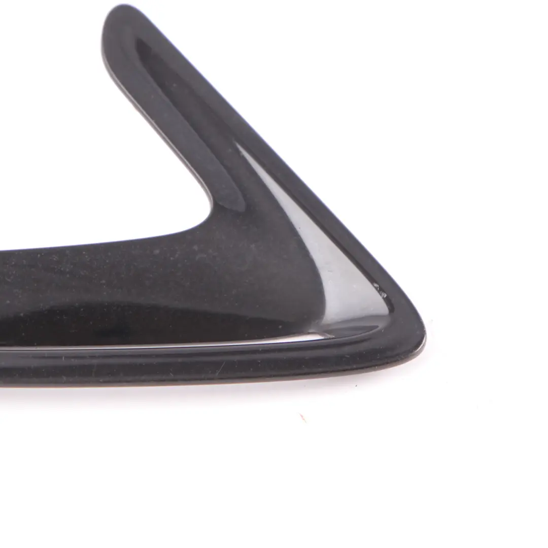 Duct Side Panel Front Right O/S Wing Fender Grille Trim to BMW F34 GT Air with Part number 7382006 BMW F34 GT Air Duct Side Panel Front Right O/S Wing Fender Grille Trim - SKU 7382006 - Part number 7382006