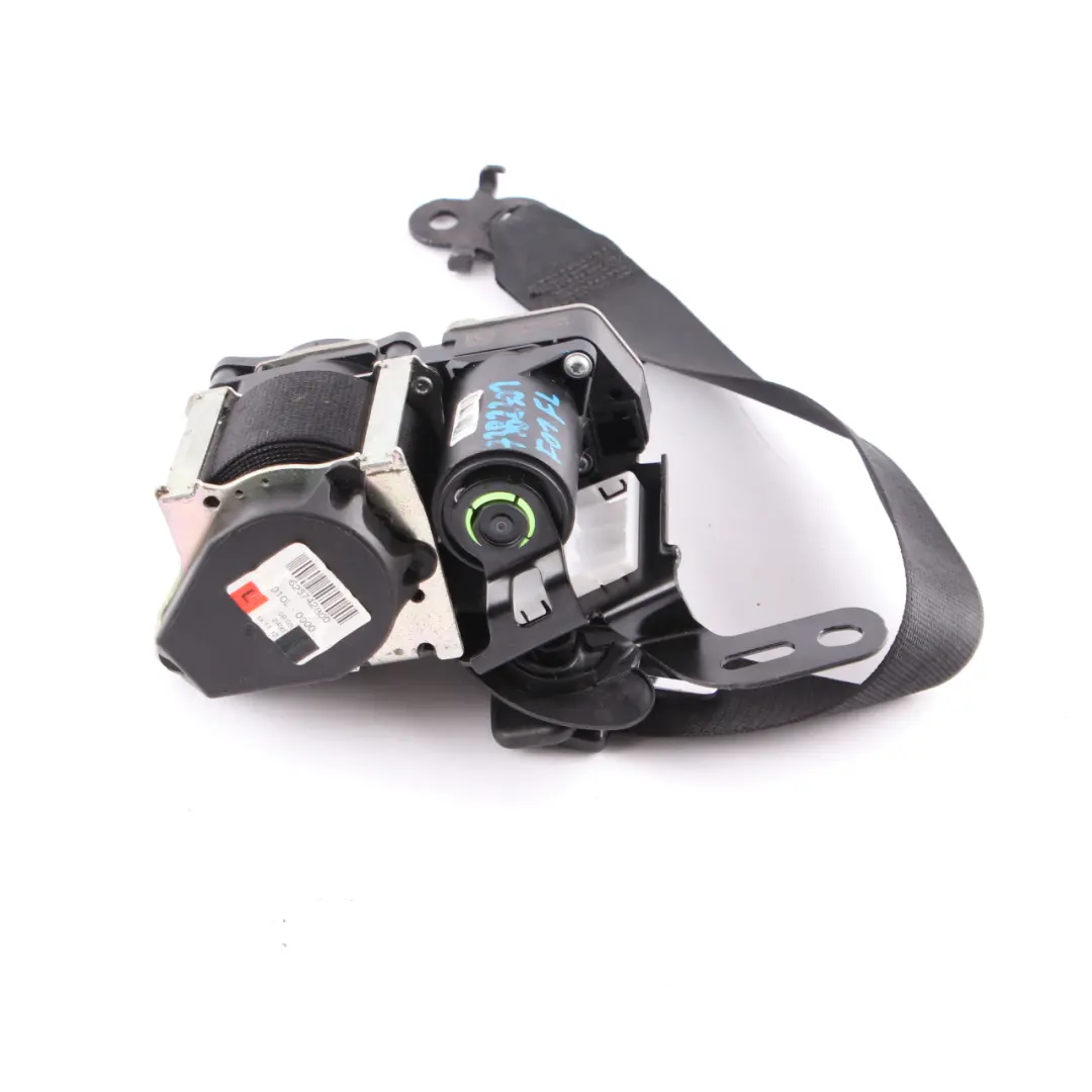 Belt BMW F01 F10 F11 LCI Front Left N/S Seatbelt Upper REMA Black 7322613 to Seat with Part number 7382301 Seat Belt BMW F01 F10 F11 LCI Front Left N/S Seatbelt Upper REMA Black 7322613 - SKU 7382301 - Part number 7382301