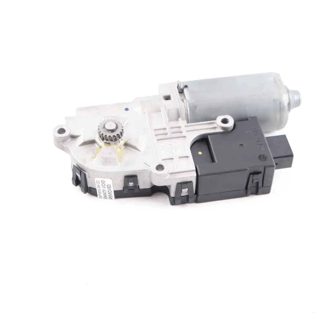 BMW X1 F48 LCI Silnik Silniczek Szyberdachu - SKU 7383306 - Numer Części 7383306