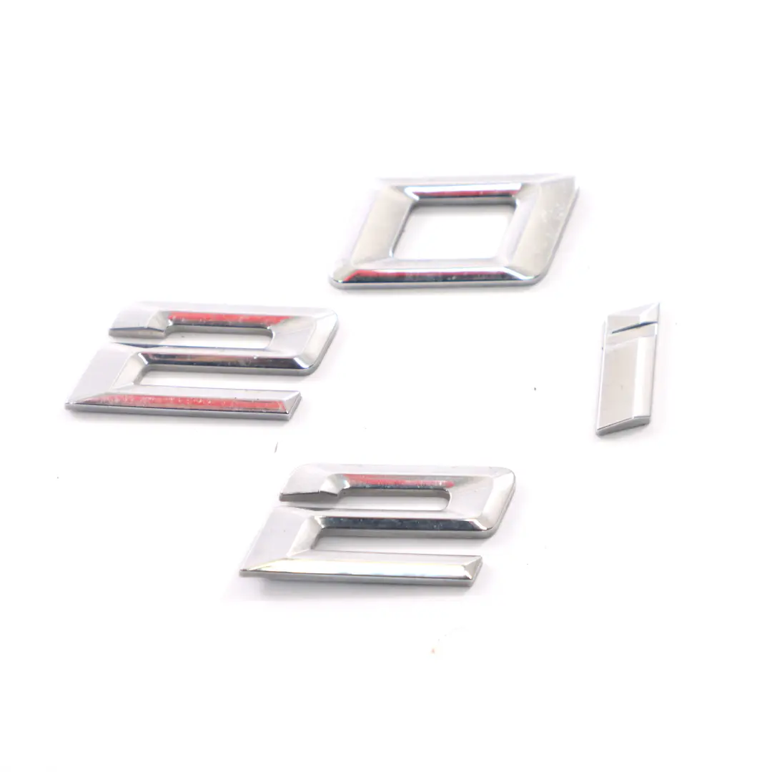 BMW F45 220i Emblem Schriftzug hinten aufgeklebt Kofferraum klappe Chrom - SKU 7383515 - Teilenummer 7383515