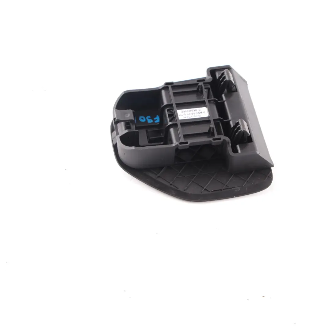 Staffa Di Pericolo BMW G20 G30 Supporto Per Triangolo Di Avvertimento per con numero di parte 7383584 Staffa Di Pericolo BMW G20 G30 Supporto Per Triangolo Di Avvertimento - SKU 7383584 - Numero di parte 7383584