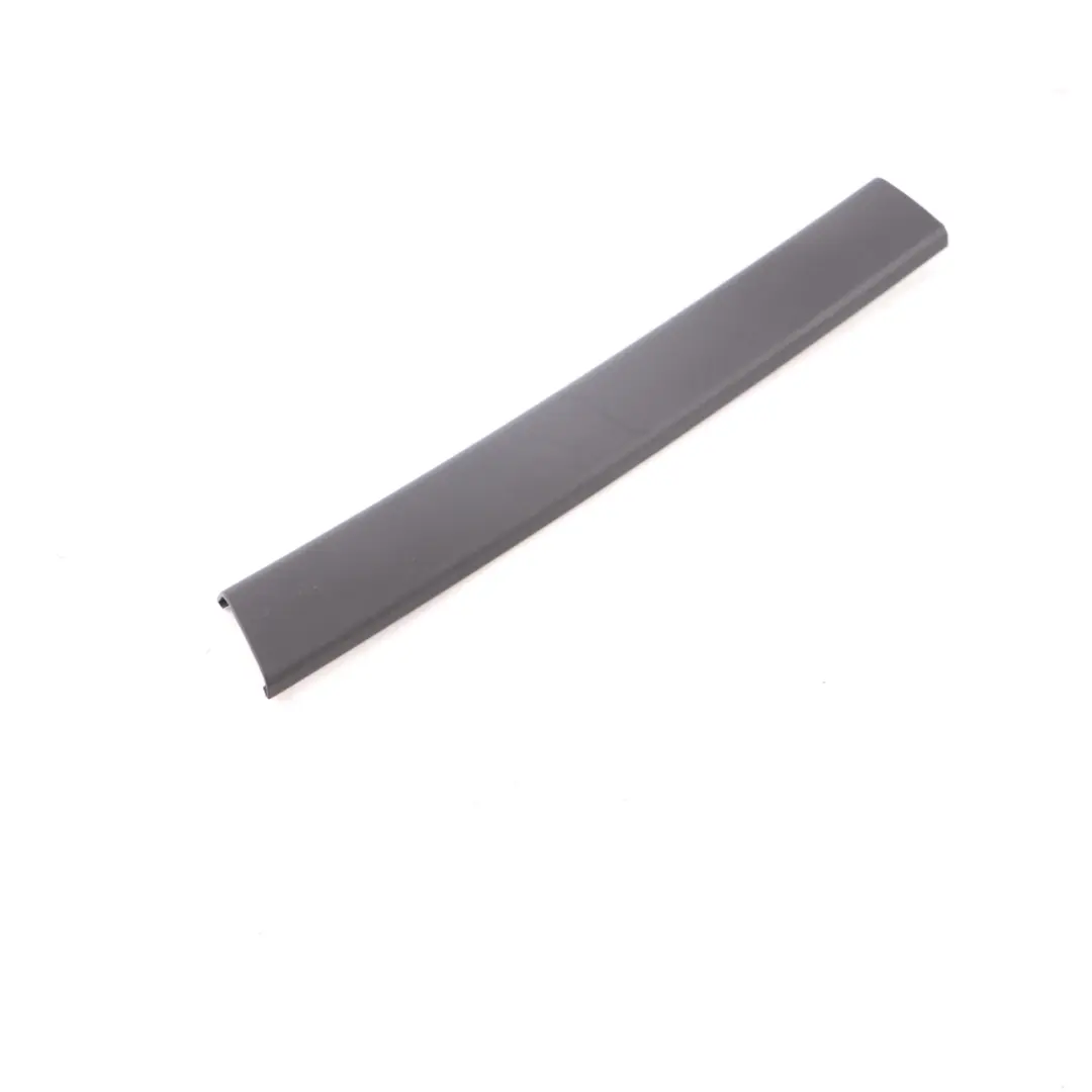 Puerta Trasera Ventana Interior Guía Rail Bar Web Izquierda para BMW G30 F90 con número de pieza 7384943 BMW G30 F90 Puerta Trasera Ventana Interior Guía Rail Bar Web Izquierda - SKU 7384943 - Número de pieza 7384943