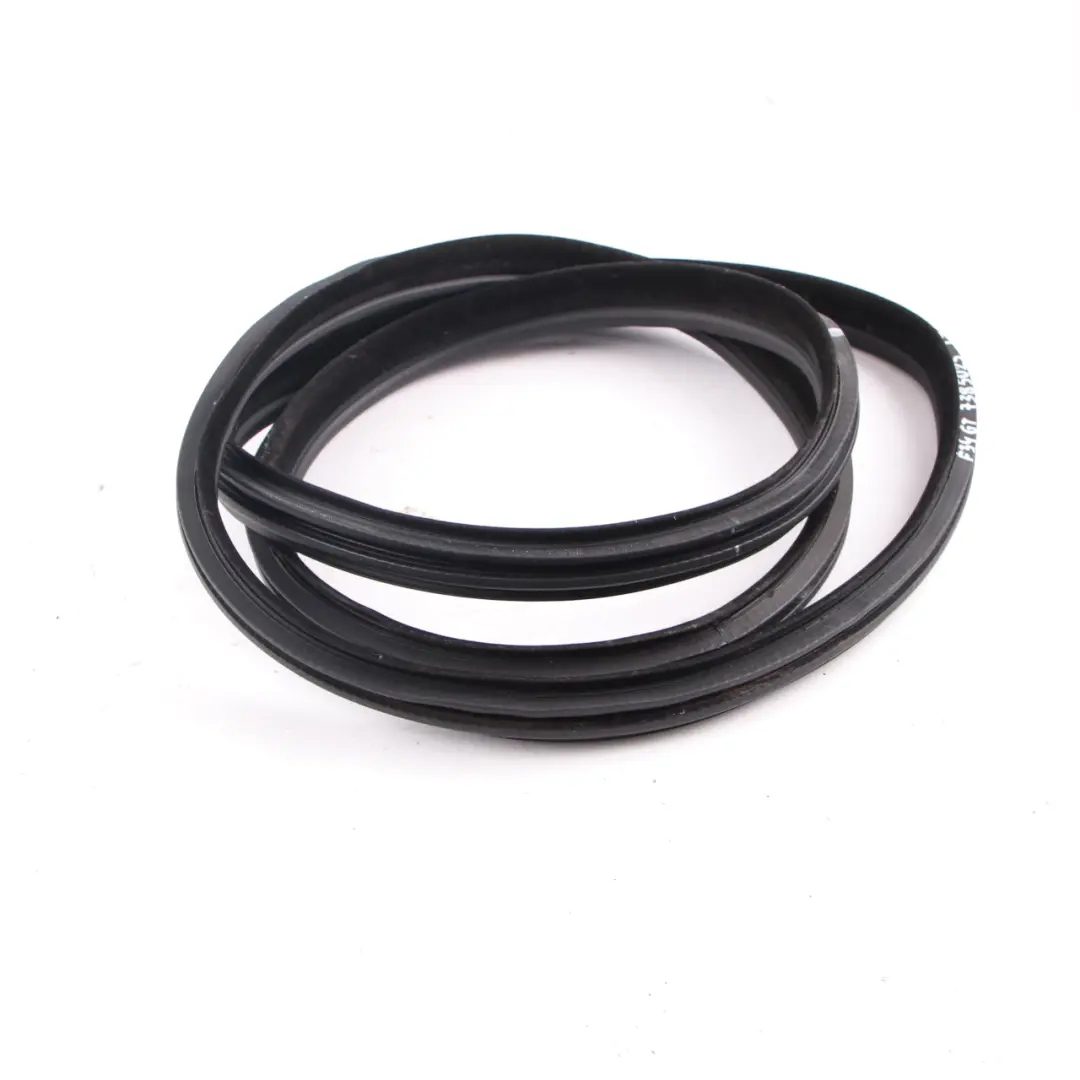 Sello Puerta Delantera Izquierda Junta Borde Sellado para BMW F34 GT con número de pieza 7385025 BMW F34 GT Sello Puerta Delantera Izquierda Junta Borde Sellado - SKU 7385025 - Número de pieza 7385025