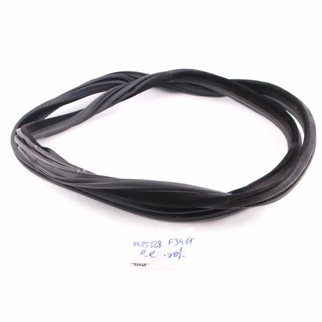 BMW F34 GT Uszczelka Krawędzi Tylnych Prawych Tył Czarna - SKU 7385028 - Numer Części 7385028