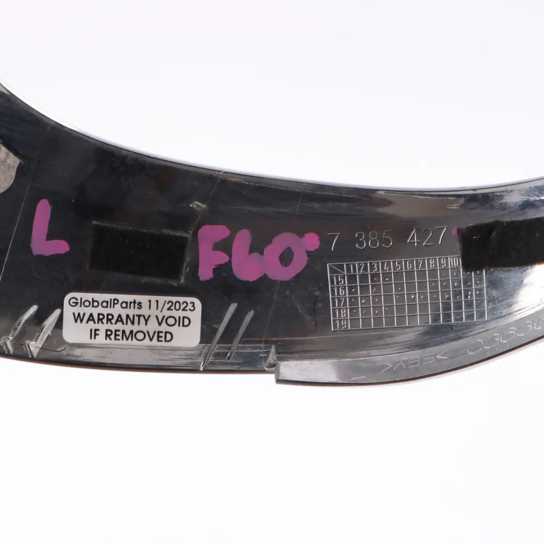 Embellecedor Anillo Luz Trasera Trasera Izquierda para Mini Countryman F60 con número de pieza 7385427 Mini Countryman F60 Embellecedor Anillo Luz Trasera Trasera Izquierda - SKU 7385427 - Número de pieza 7385427