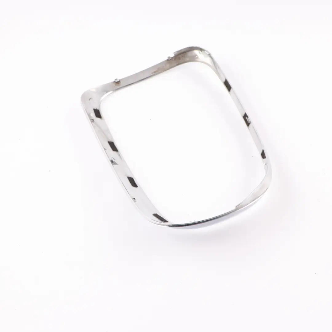 Anello di rifinitura Fanale posteriore sinistro per Mini Countryman F60 con numero di parte 7385427 Mini Countryman F60 Anello di rifinitura Fanale posteriore sinistro - SKU 7385427 - Numero di parte 7385427