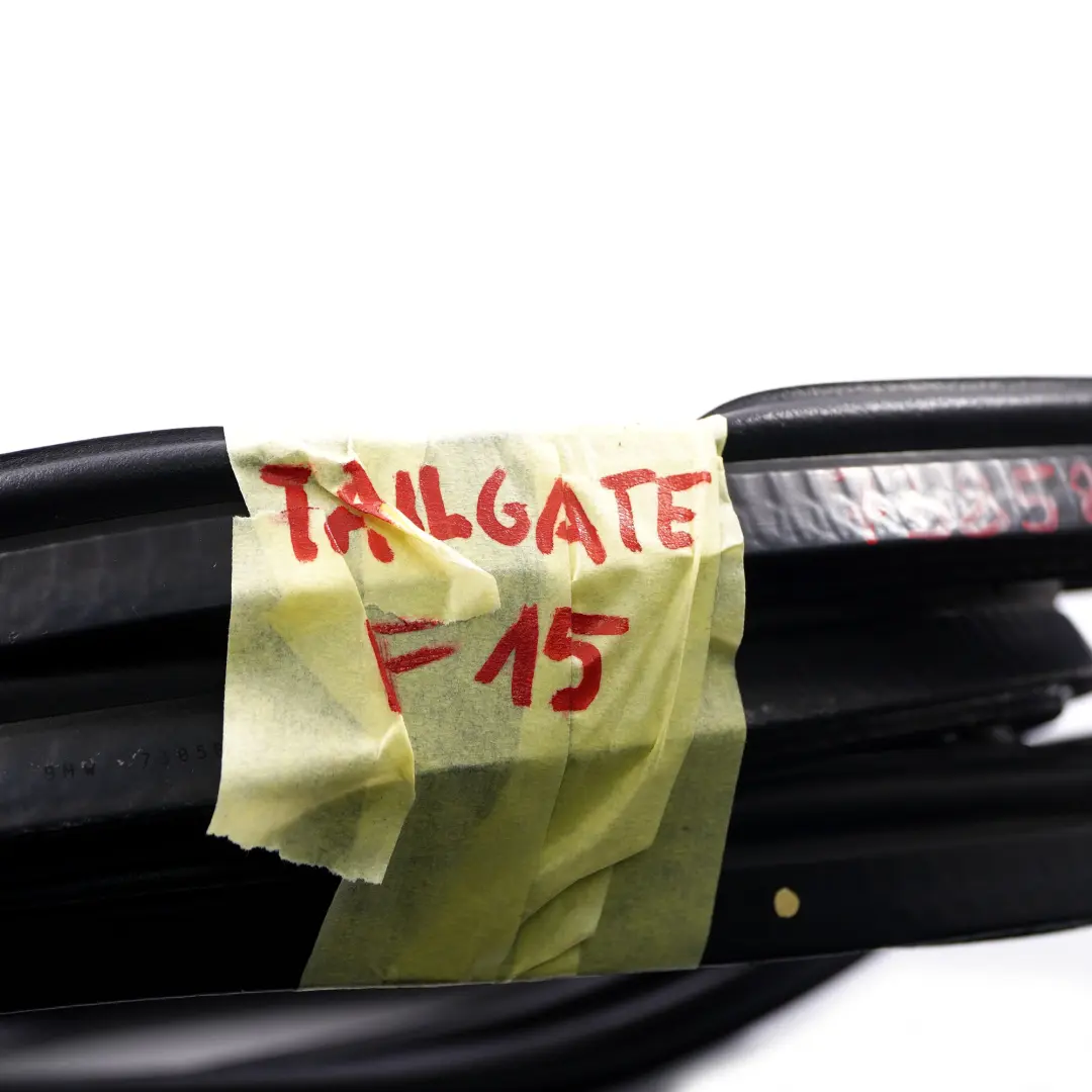 Tapa maletero portón trasero Junta goma trasera para BMW X5 F15 con número de pieza 7385847 BMW X5 F15 Tapa maletero portón trasero Junta goma trasera - SKU 7385847 - Número de pieza 7385847