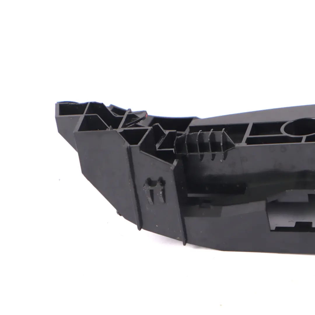 Support panneau BMW X4 F26 Siège avant gauche Support panneau latéral noir pour à propos du numéro de pièce 7385864 Support panneau BMW X4 F26 Siège avant gauche Support panneau latéral noir - SKU 7385864 - Numéro de pièce 7385864