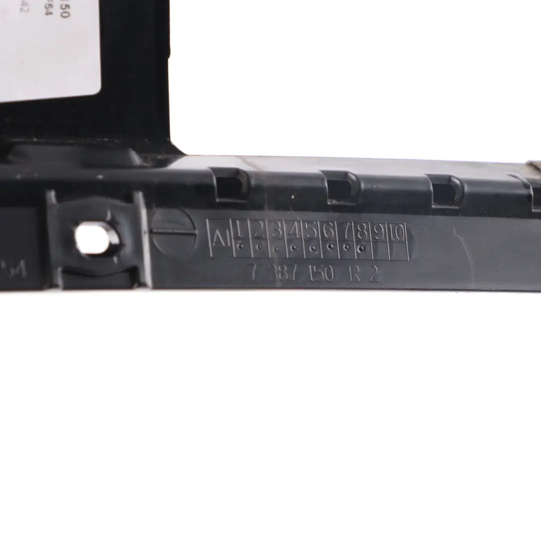 Puerta Trasera Derecha Esquina Exterior Tapa para Mini Clubman F54 con número de pieza 7387150 Mini Clubman F54 Puerta Trasera Derecha Esquina Exterior Tapa - SKU 7387150 - Número de pieza 7387150