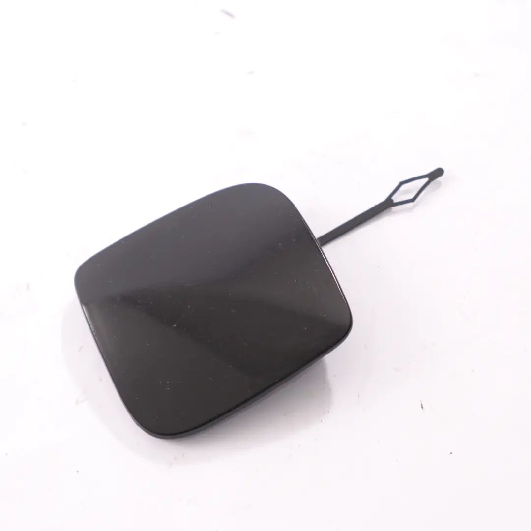 BMW F20 LCI Paraurti anteriore Gancio di traino Schwarz 2 Nero 668 7371725 - SKU 7387170-SCH - Numero di parte 7387170