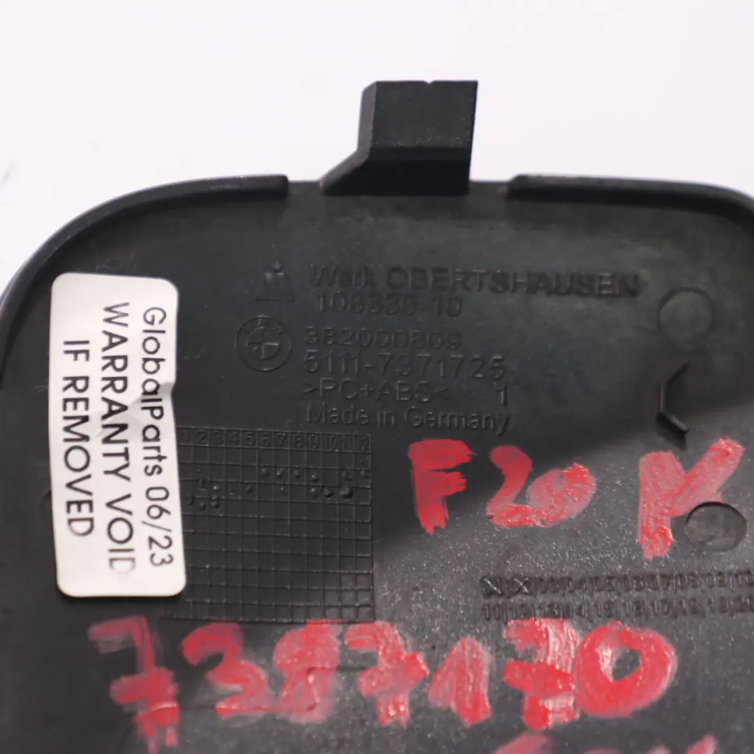 Paraurti anteriore Gancio di traino Schwarz 2 Nero 668 7371725 per BMW F20 LCI con numero di parte 7387170 BMW F20 LCI Paraurti anteriore Gancio di traino Schwarz 2 Nero 668 7371725 - SKU 7387170-SCH - Numero di parte 7387170