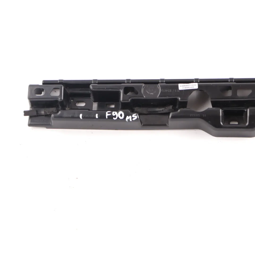 Soporte de umbral de faldón BMW G30 G31 montaje lateral izquierdo para con número de pieza 7387343 Soporte de umbral de faldón BMW G30 G31 montaje lateral izquierdo - SKU 7387343 - Número de pieza 7387343