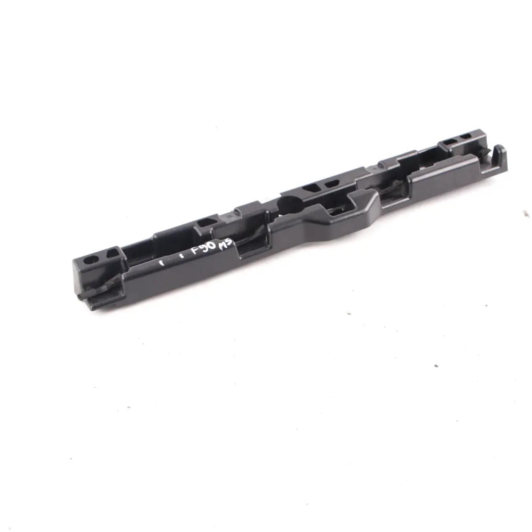  Soporte de umbral de faldón BMW G30 G31 montaje lateral izquierdo - SKU 7387343 - Número de pieza 7387343