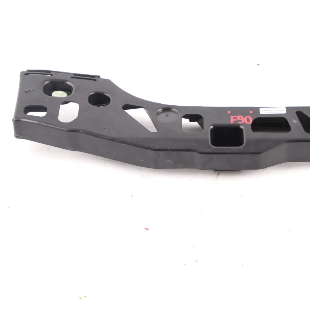 Ślizg Mocowanie Wspornik Progu Prawy do BMW G30 G31 o numerze 7387348 BMW G30 G31 Ślizg Mocowanie Wspornik Progu Prawy - SKU 7387348 - Numer Części 7387348