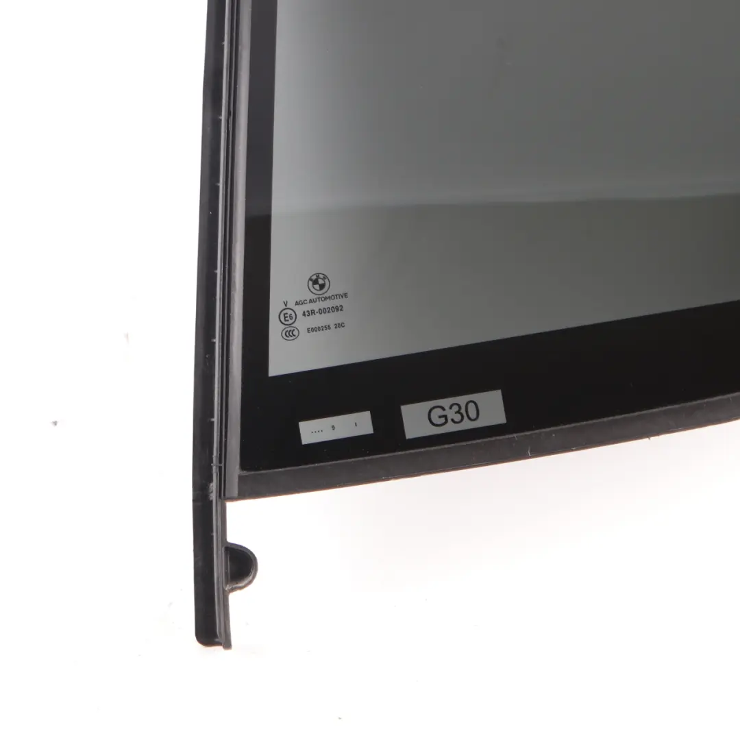Ventana Lateral Trasera Puerta Izquierda Cristal AS3 SSG Negro para BMW G30 con número de pieza 7387455 BMW G30 Ventana Lateral Trasera Puerta Izquierda Cristal AS3 SSG Negro - SKU 7387455 - Número de pieza 7387455