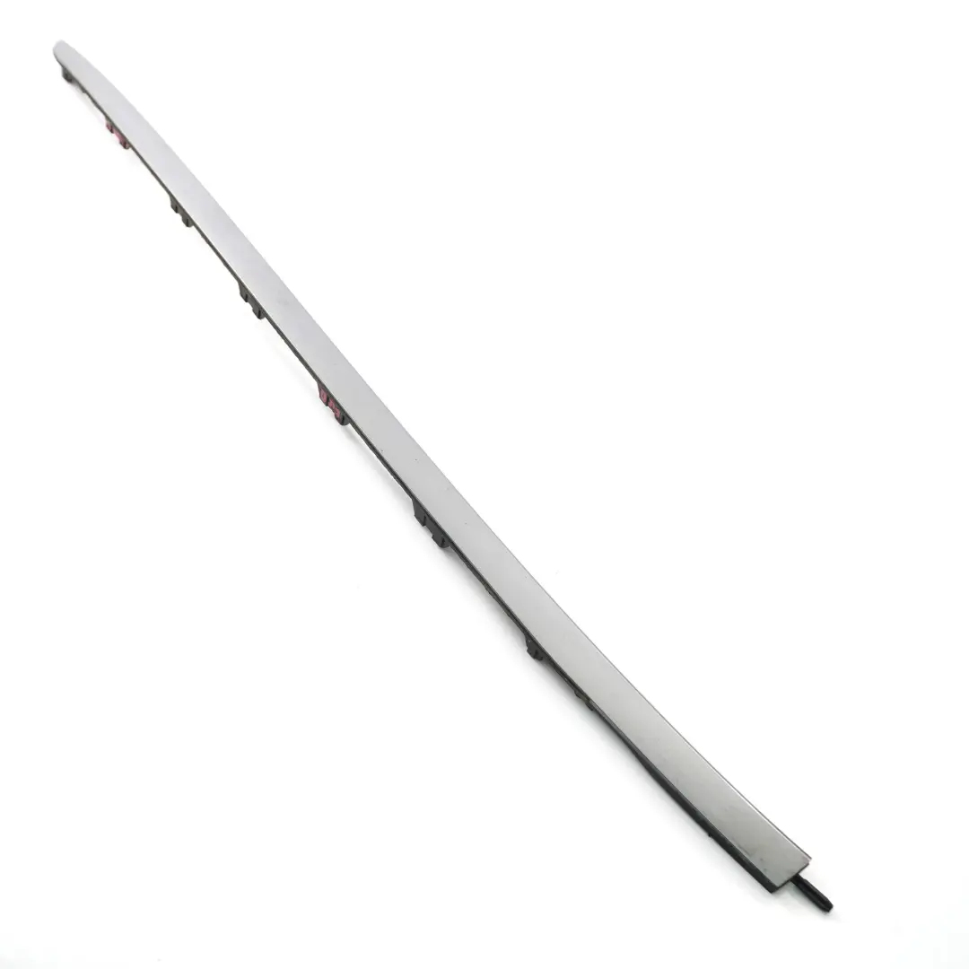 Parabrezza Drip anteriore destro Modanatura Striscia Grigio Spazio per BMW X5 F15 con numero di parte 7387918 BMW X5 F15 Parabrezza Drip anteriore destro Modanatura Striscia Grigio Spazio - SKU 7387918-SCG - Numero di parte 7387918