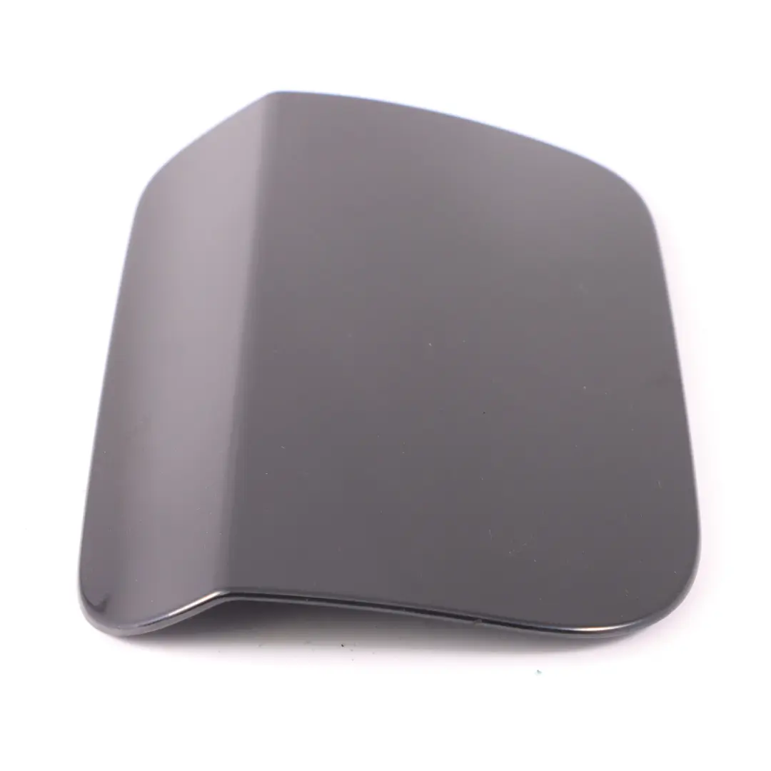 Coperchio carburante sportello rifornimento Carbon Black Metallic - 416 per BMW G30 con numero di parte 7387934 BMW G30 Coperchio carburante sportello rifornimento Carbon Black Metallic - 416 - SKU 7387934-CAR - Numero di parte 7387934