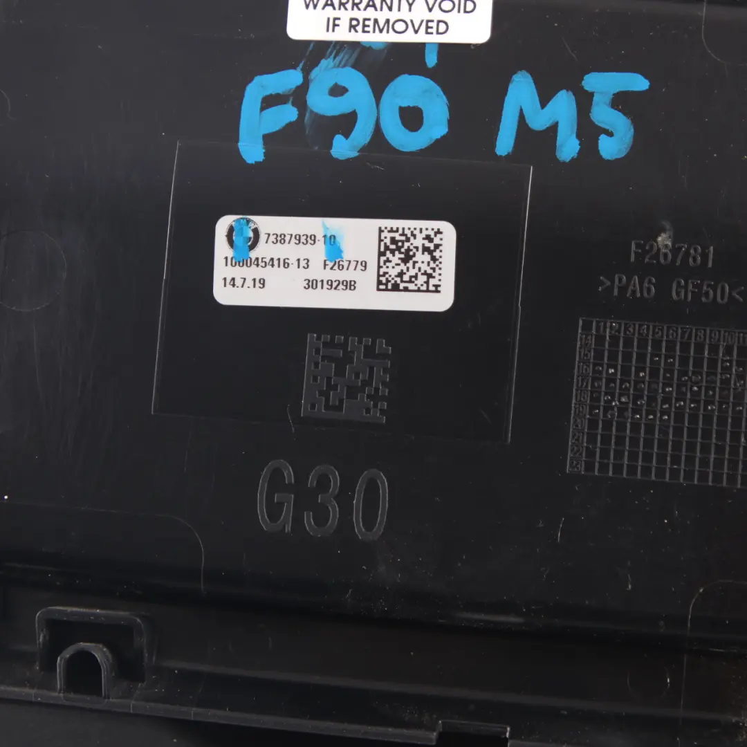 Filler Pot Flap Cover Carrier Cap Housing to BMW G30 Fuel with Part number 7387939 BMW G30 Fuel Filler Pot Flap Cover Carrier Cap Housing - SKU 7387939 - Part number 7387939