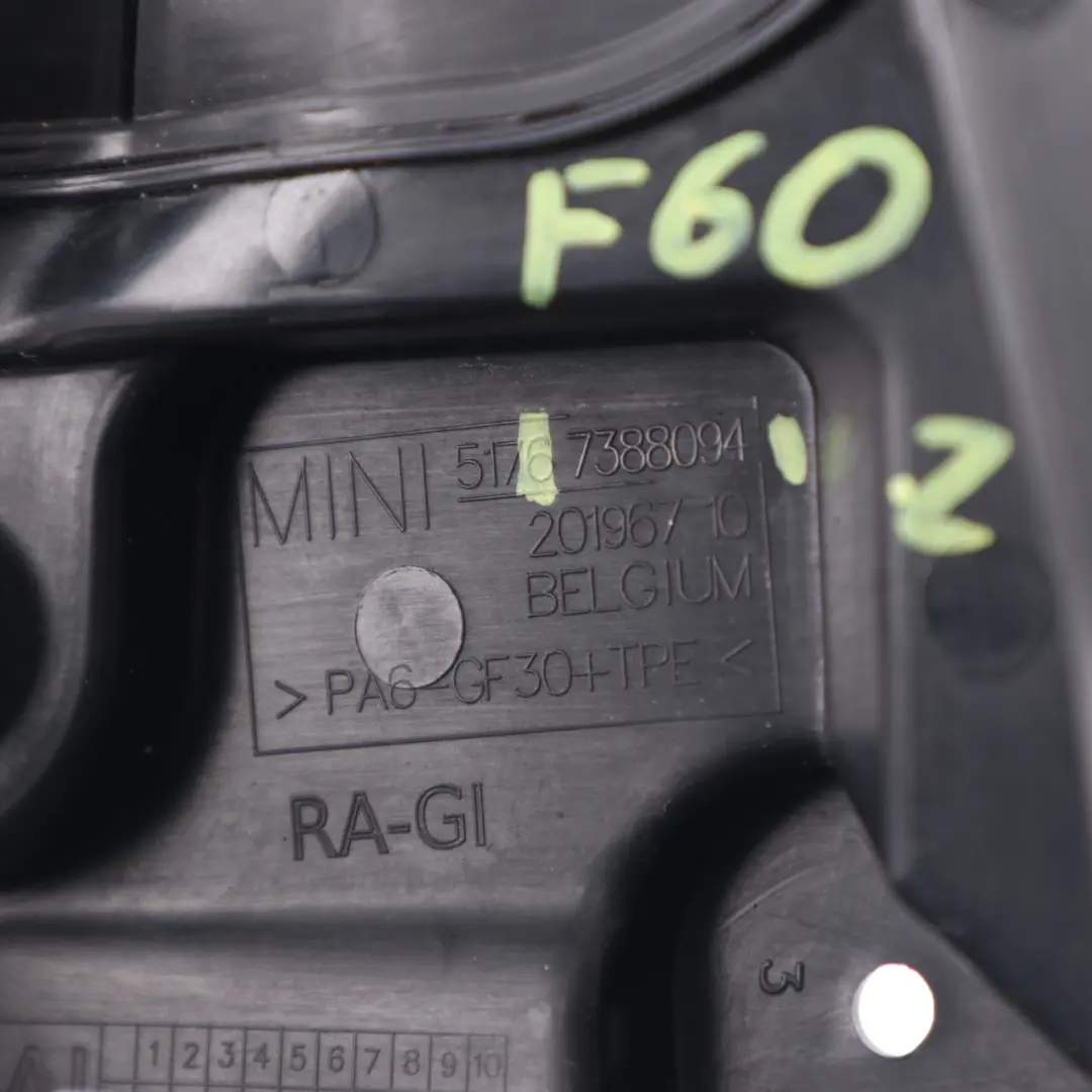 Capó Montaje la Junta del Capó Embellecedor Delantero Derecho para Mini F60 con número de pieza 7388094 Mini F60 Capó Montaje la Junta del Capó Embellecedor Delantero Derecho - SKU 7388094 - Número de pieza 7388094