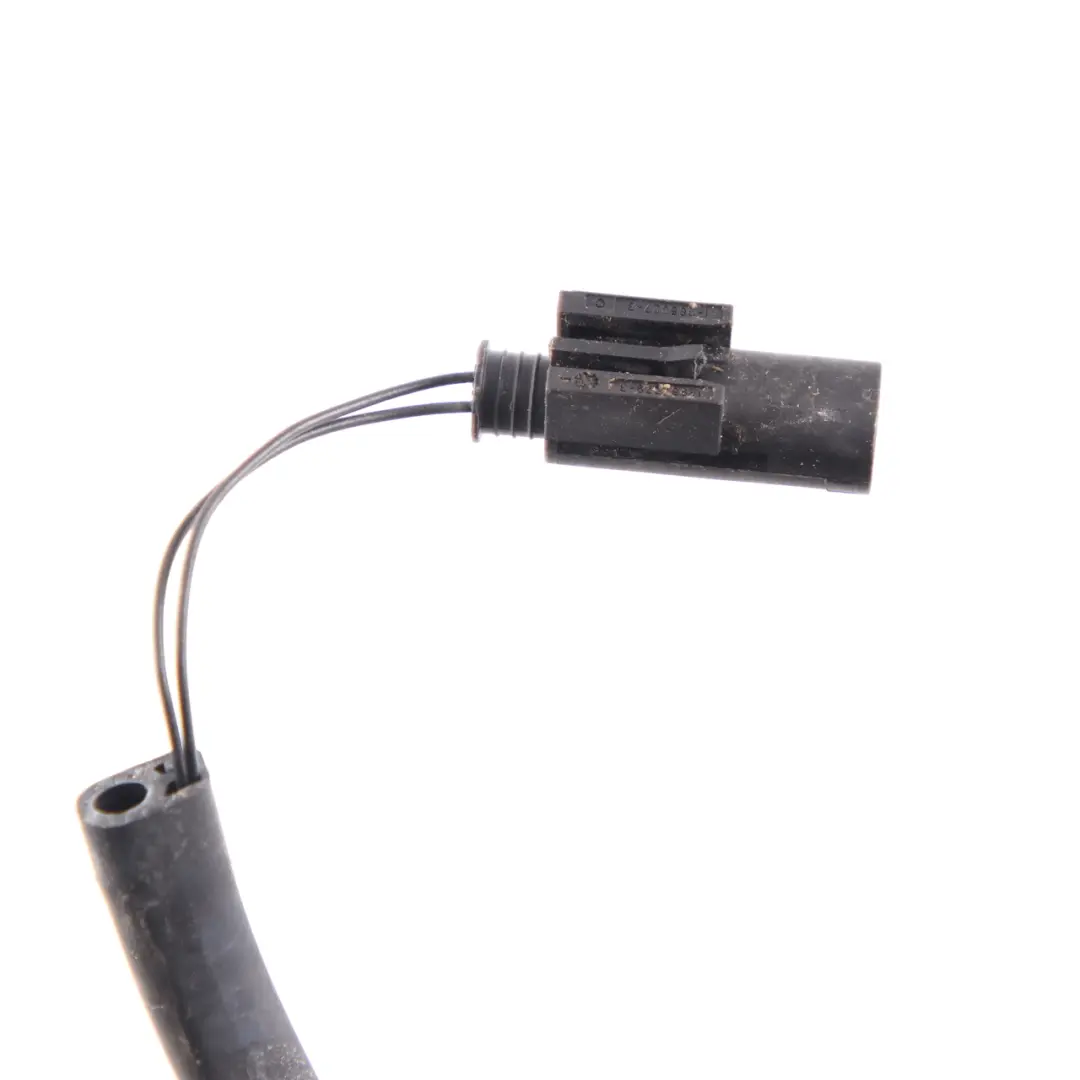 Windscreen Wash Washer Pipe Hose Line Nozzle Array to BMW G30 G31 with Part number 7388756 BMW G30 G31 Windscreen Wash Washer Pipe Hose Line Nozzle Array - SKU 7388756 - Part number 7388756