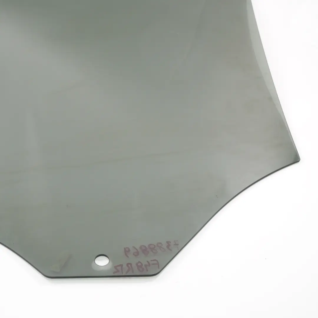 Ventana lateral de la puerta trasera derecha AS3 Negro SSG para BMW X1 F48 con número de pieza 7388870 BMW X1 F48 Ventana lateral de la puerta trasera derecha AS3 Negro SSG - SKU 7388870 - Número de pieza 7388870