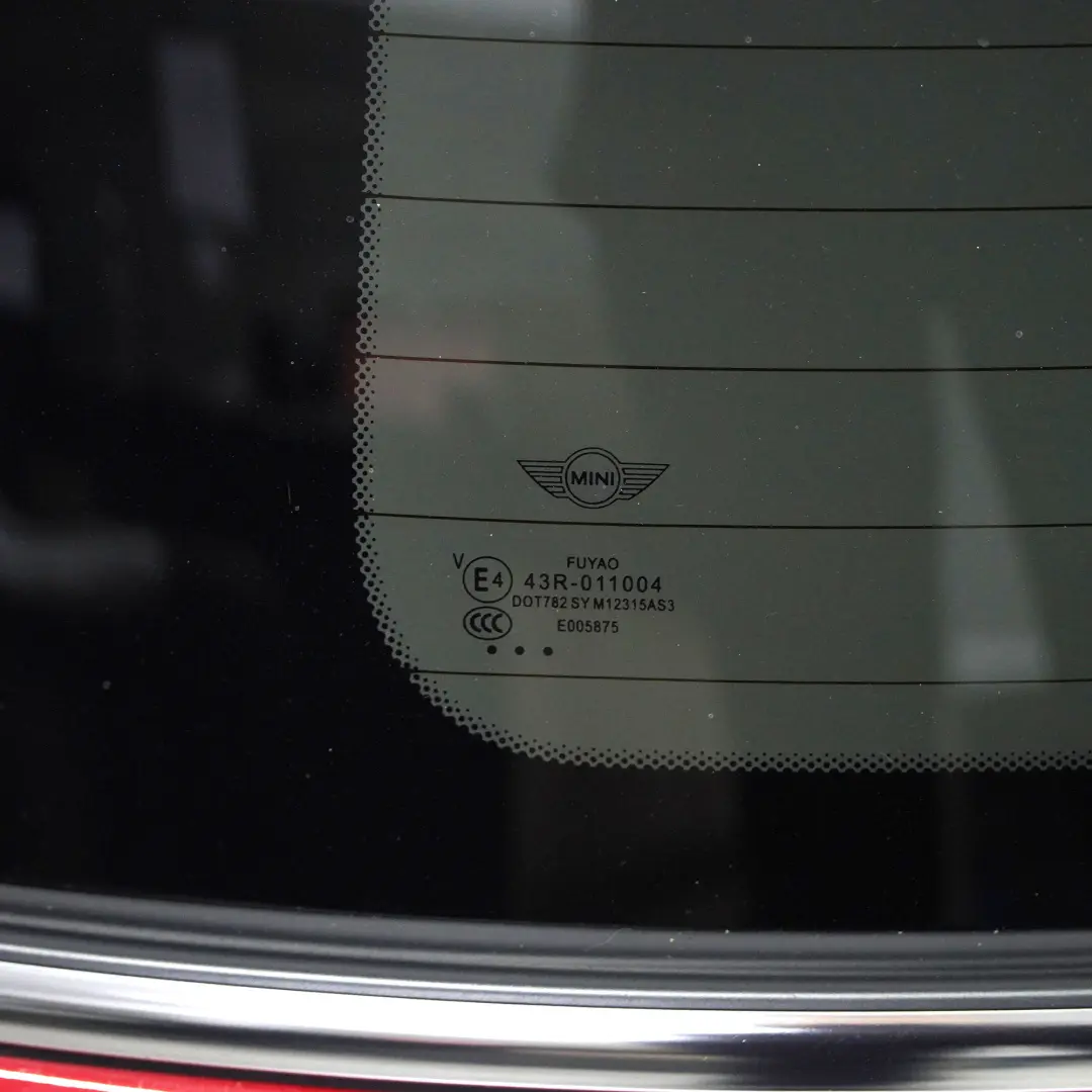 Klapa Pokrywa Bagażnika Chili Red - 851 do Mini Countryman F60 o numerze 7389404 Mini Countryman F60 Klapa Pokrywa Bagażnika Chili Red - 851 - SKU 7389404-CHRED - Numer Części 7389404