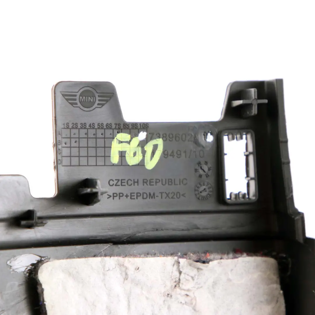 Mini F60 Countryman Embellecedor Tapa Maletero Panel Tapa Portón Trasero Derecho - SKU 7389602 - Número de pieza 7389602