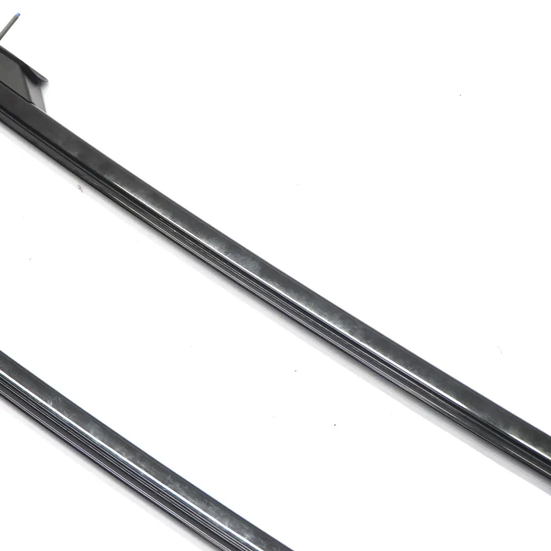 Sinistra destra Scaffale per ringhiere nero lucido per Mini Countryman F60 con numero di parte 7389975 Mini Countryman F60 Sinistra destra Scaffale per ringhiere nero lucido - SKU 7389975-BLK - Numero di parte 7389975