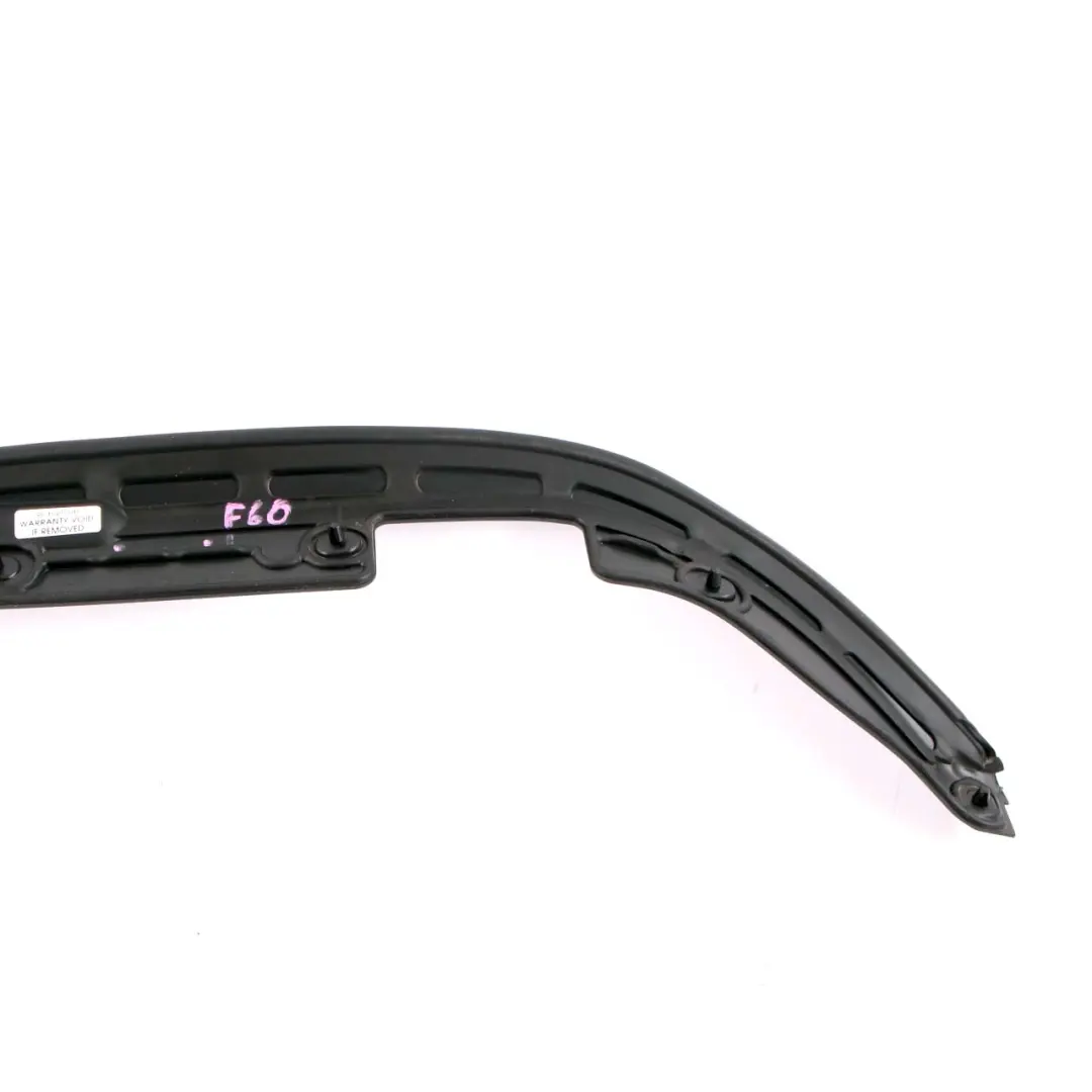 Tapajuntas Pilar Izquierdo Tira Puerta Delantera para Mini F60 Countryman con número de pieza 7390089 Mini F60 Countryman Tapajuntas Pilar Izquierdo Tira Puerta Delantera - SKU 7390089 - Número de pieza 7390089