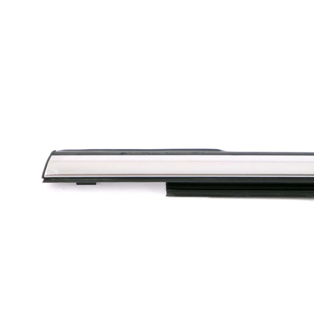 Mini F60 Countryman Couvercle Canal Porte Extérieure Avant Gauche Chrome - SKU 7390099 - Numéro de pièce 7390099