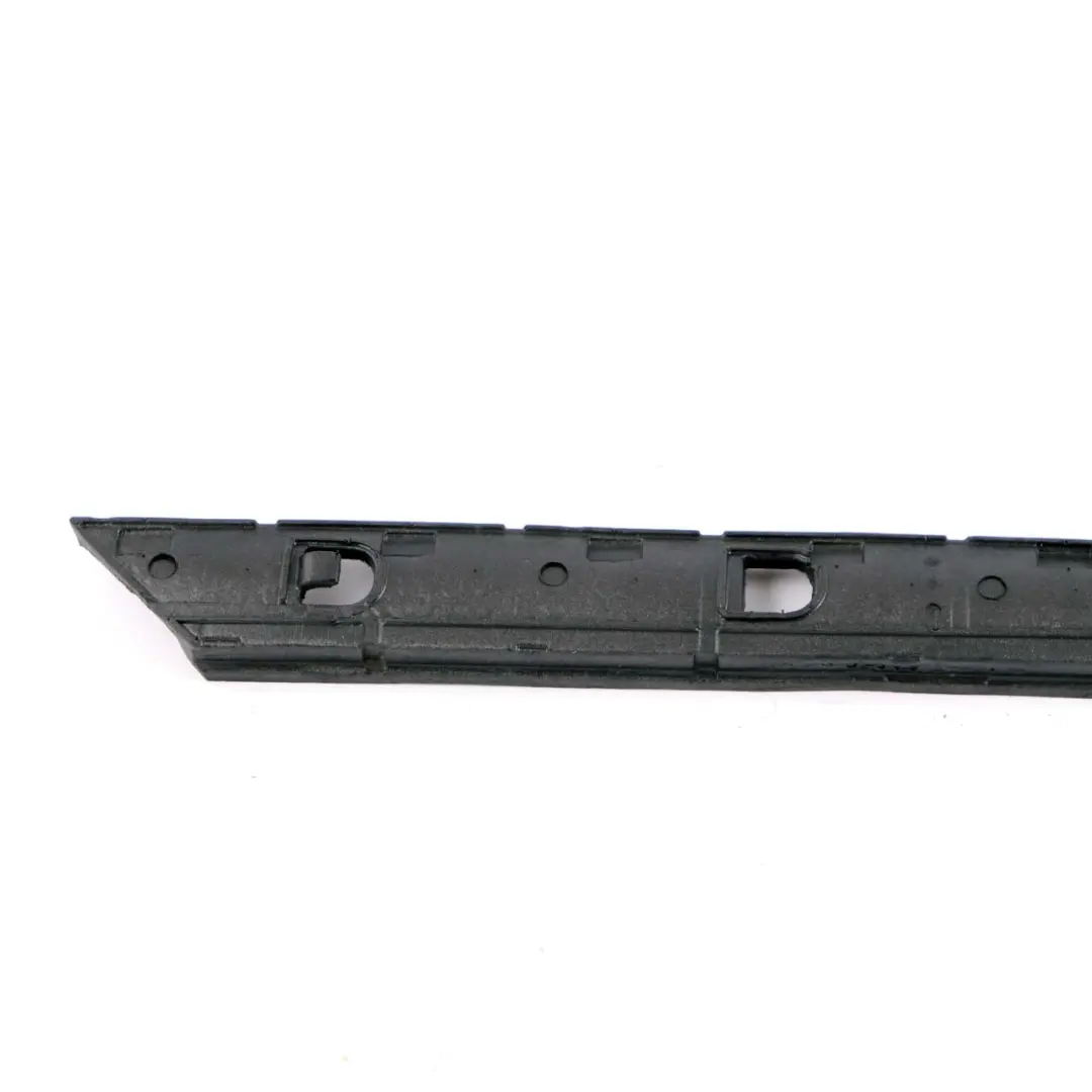 Mini Countryman F60 Junta Pilar A Embellecedor Delantero Izquierdo - SKU 7390103 - Número de pieza 7390103