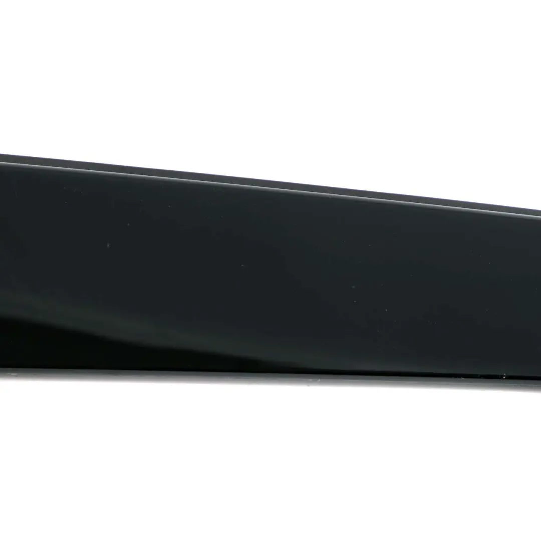 Couvercle Colonne B Porte Avant Gauche High Gloss pour Mini Countryman F60 à propos du numéro de pièce 7390105 Mini Countryman F60 Couvercle Colonne B Porte Avant Gauche High Gloss - SKU 7390105 - Numéro de pièce 7390105