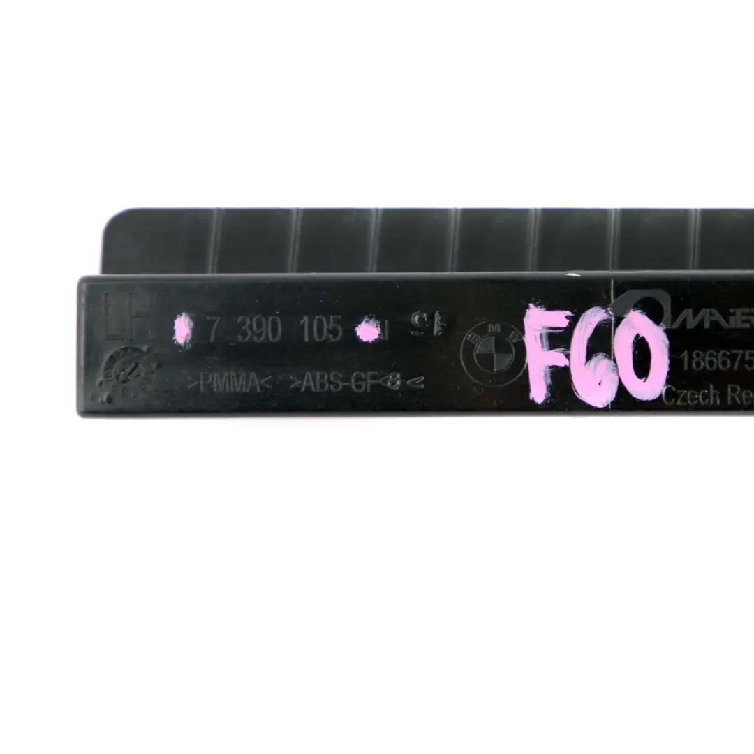 Osłona Listwa Słupka Drzwi Lewy Przód do Mini Countryman F60 o numerze 7390105 Mini Countryman F60 Osłona Listwa Słupka Drzwi Lewy Przód - SKU 7390105 - Numer Części 7390105