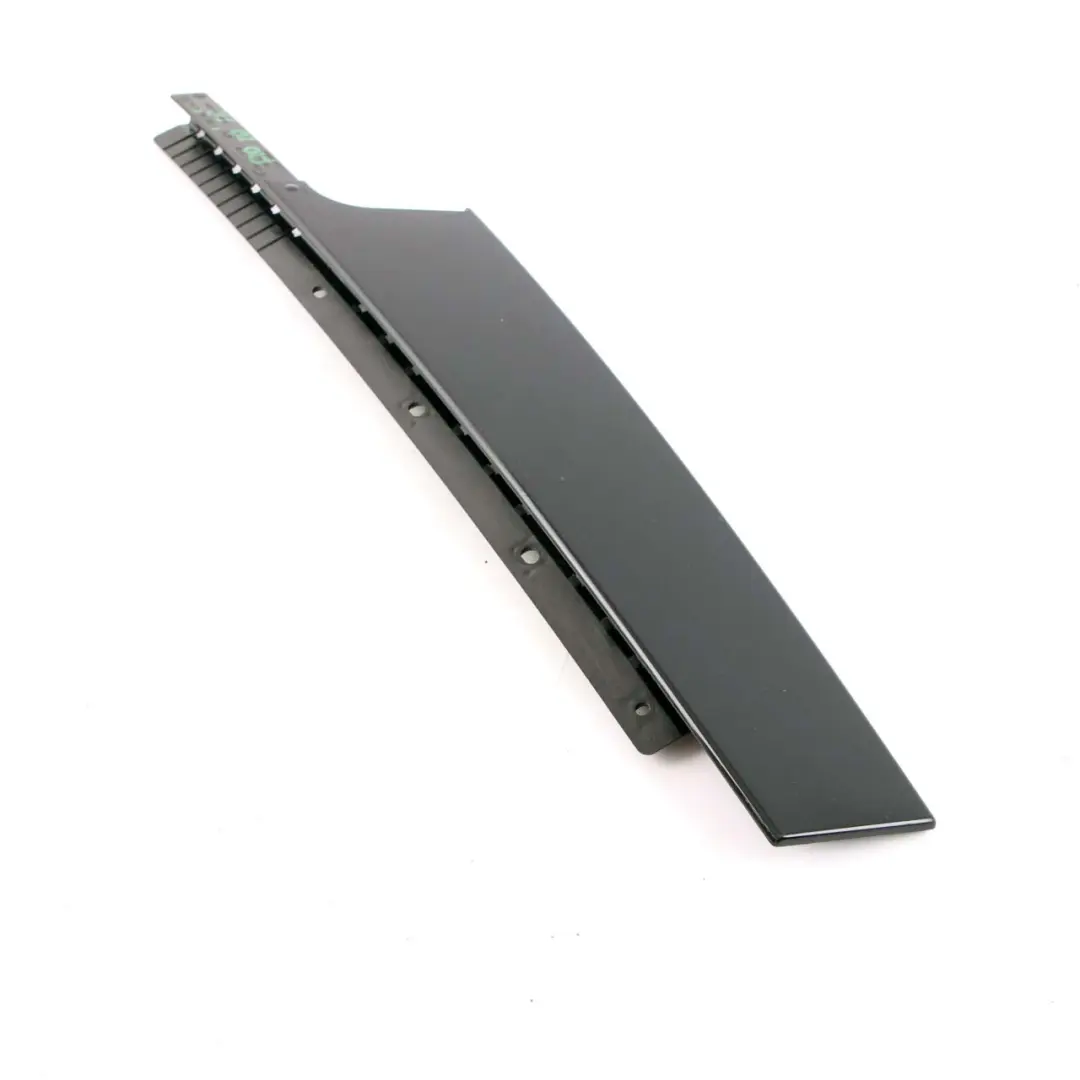 Mini F60 Countryman Tapa Columna B Puerta Delantera Derecha Alto Brillo - SKU 7390106 - Número de pieza 7390106