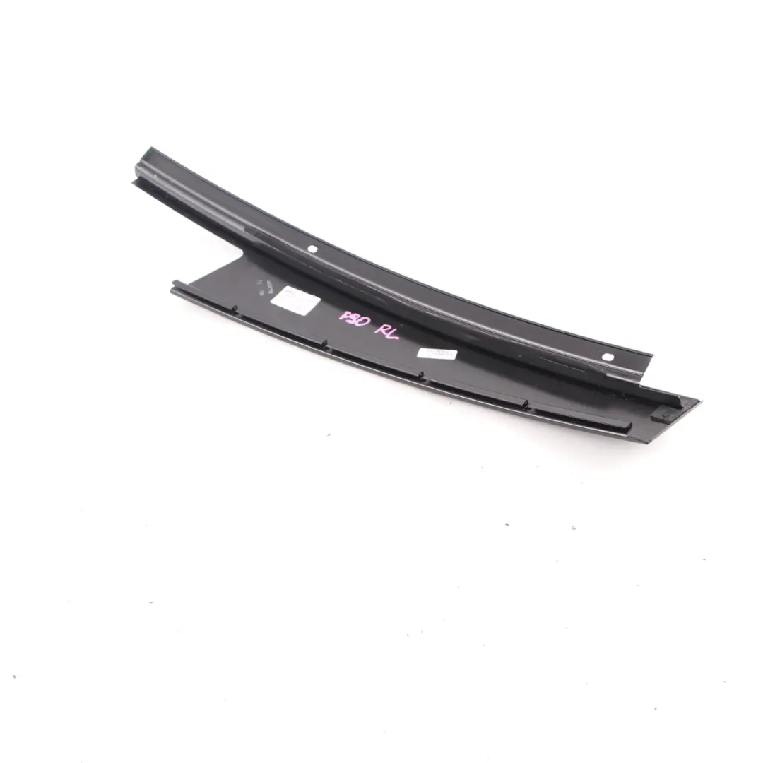 Pilar puerta BMW G30 G31 Acabado Tapa Columna B Trasera Izquierda Alto Brillo para con número de pieza 7390139 Pilar puerta BMW G30 G31 Acabado Tapa Columna B Trasera Izquierda Alto Brillo - SKU 7390139 - Número de pieza 7390139