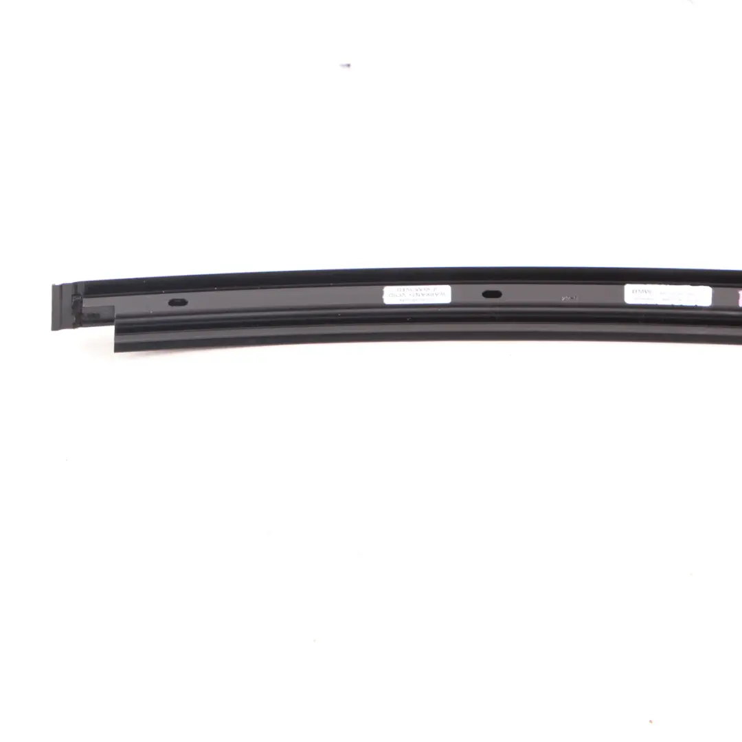 BMW G30 Guía ventana Pilar trasero derecho embellecedor Alto Brillo - SKU 7390142 - Número de pieza 7390142
