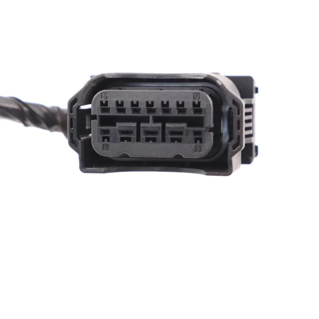 Headlight Lamp Front Right O/S Plug Socket Wiring 6925638 to Mini Countryman F60 with Part number 7390150 Mini Countryman F60 Headlight Lamp Front Right O/S Plug Socket Wiring 6925638 - SKU 7390150-2 - Part number 7390150