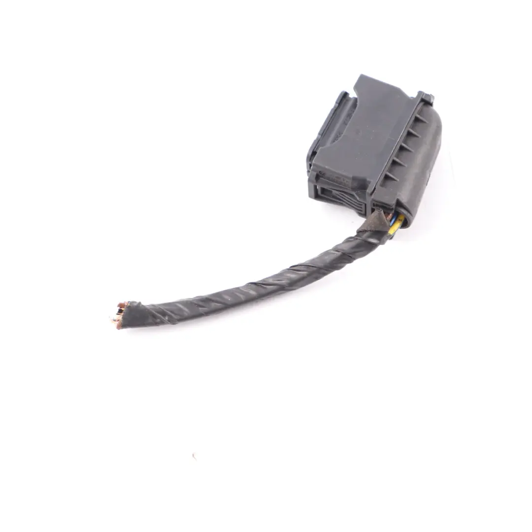 Headlight Lamp Front Right O/S Plug Socket Wiring 6925638 to Mini Countryman F60 with Part number 7390150 Mini Countryman F60 Headlight Lamp Front Right O/S Plug Socket Wiring 6925638 - SKU 7390150-2 - Part number 7390150