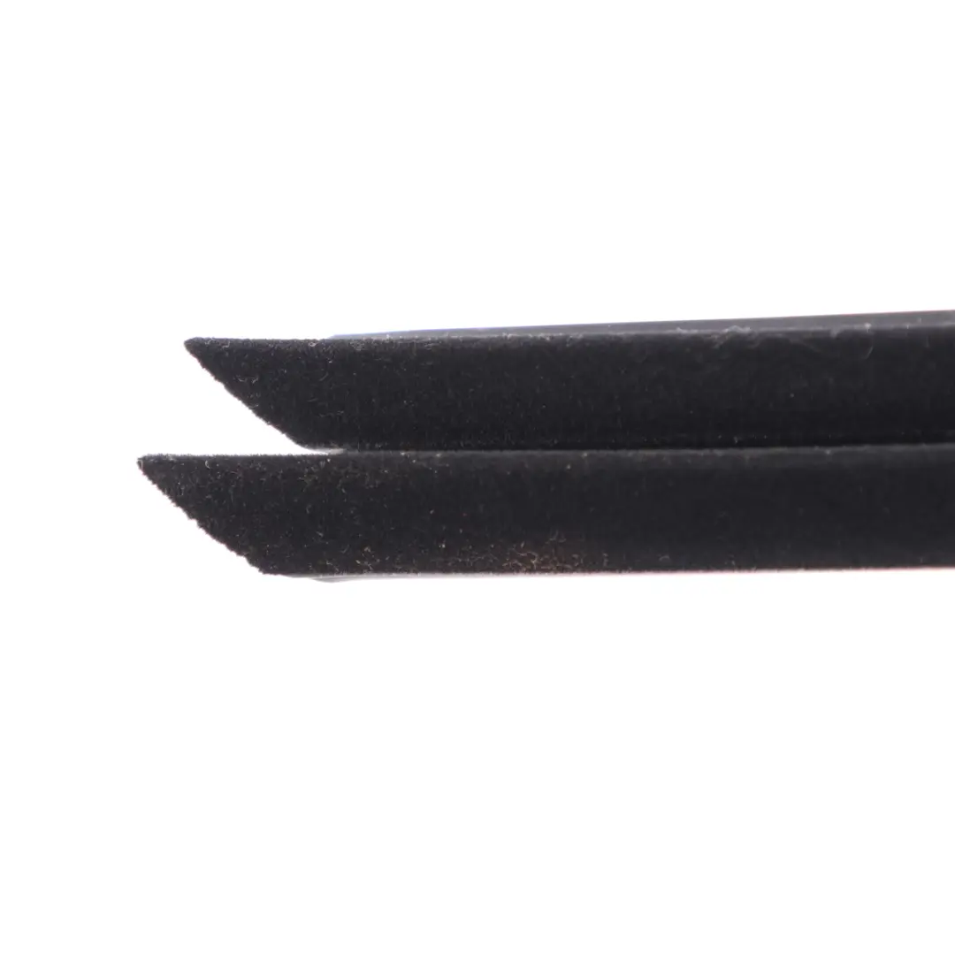 Joint Fenêtre Porte Arrière Gauche Chaîne pour Mini F60 Countryman à propos du numéro de pièce 7390167 Mini F60 Countryman Joint Fenêtre Porte Arrière Gauche Chaîne - SKU 7390167 - Numéro de pièce 7390167